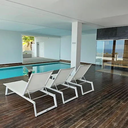 Blue Infinity 7 Apartment